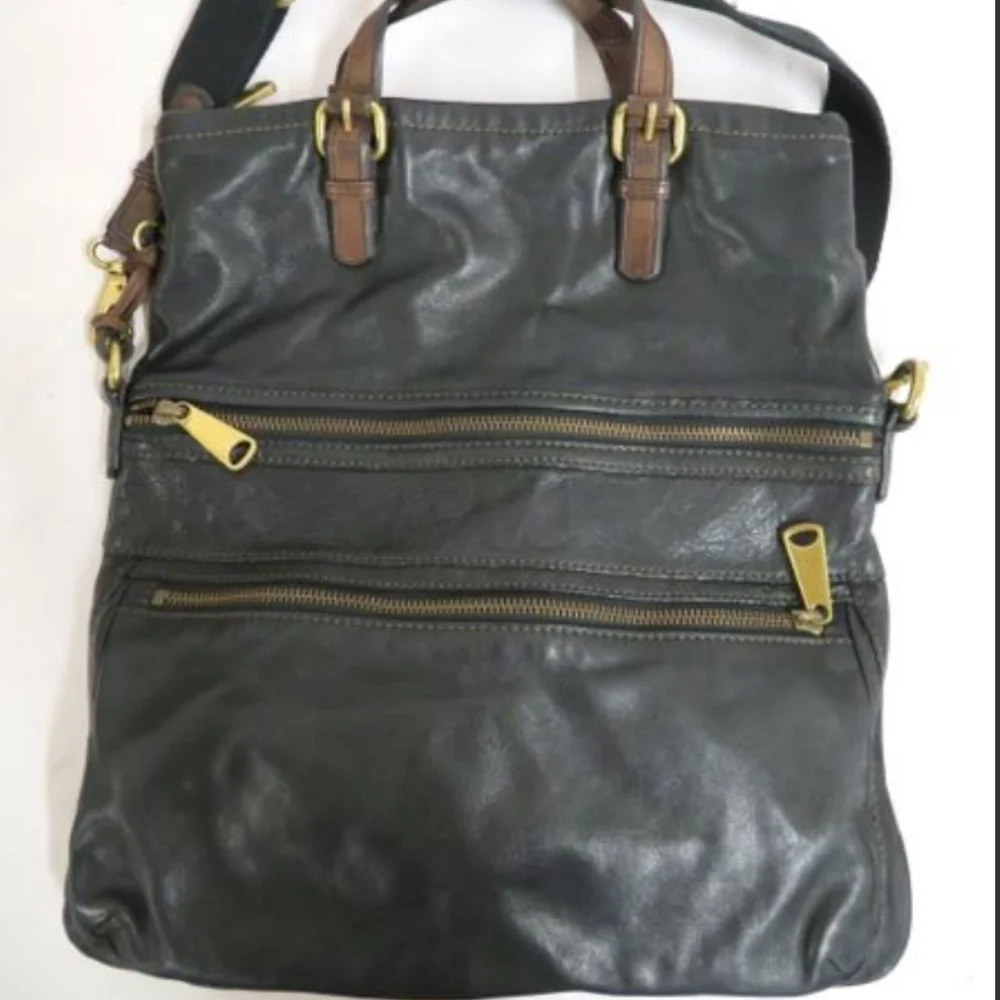 Fossil black pebbled