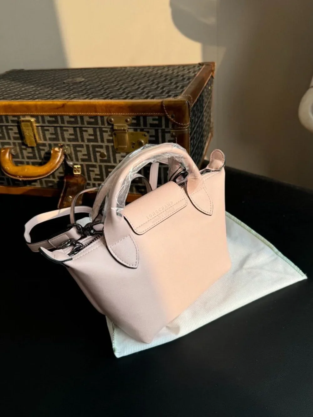 Longchamp material premium