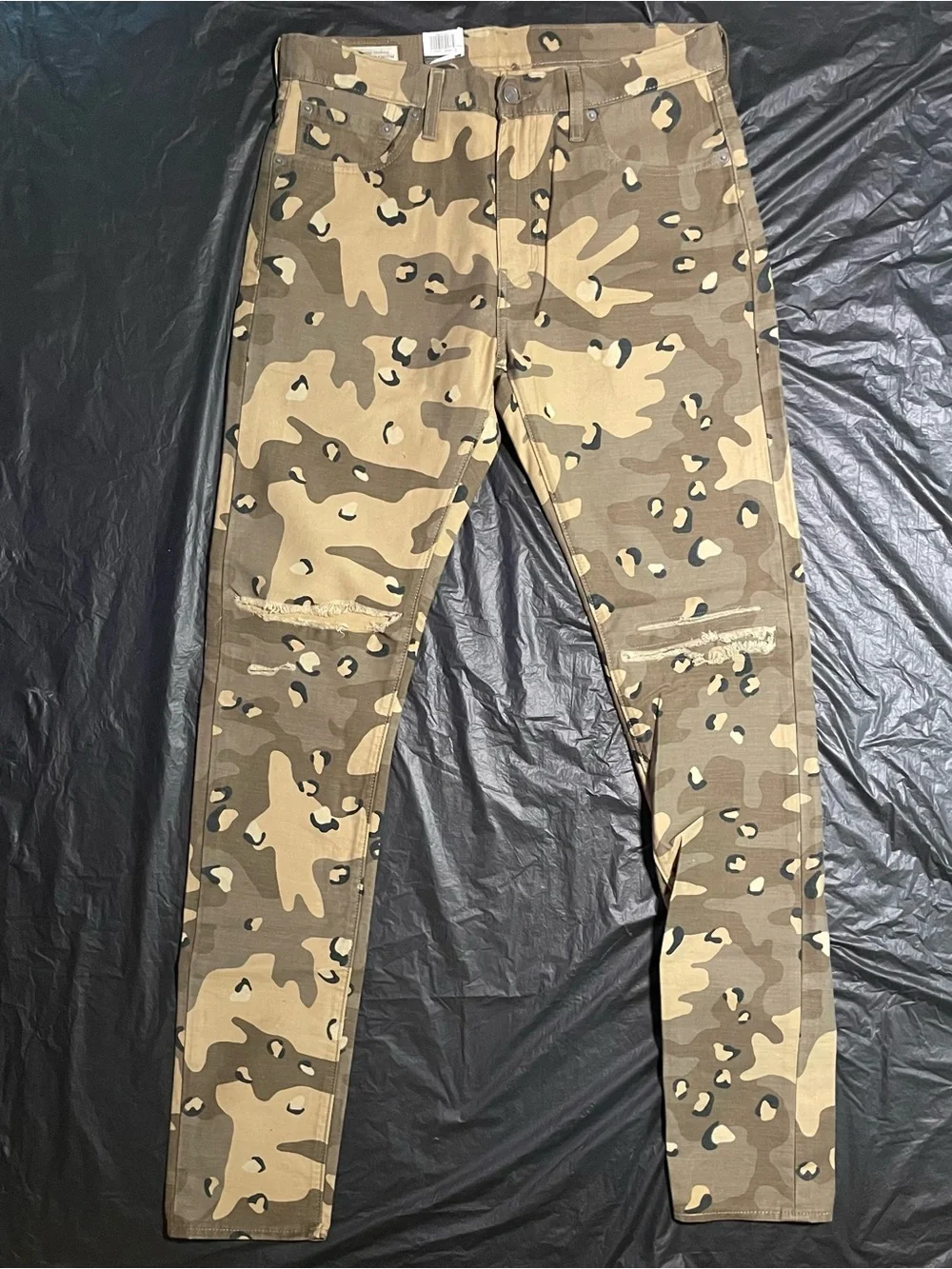 Levi’s Premium Lo-Ball Stack Camo Distressed Jeans Men’s 34x34
