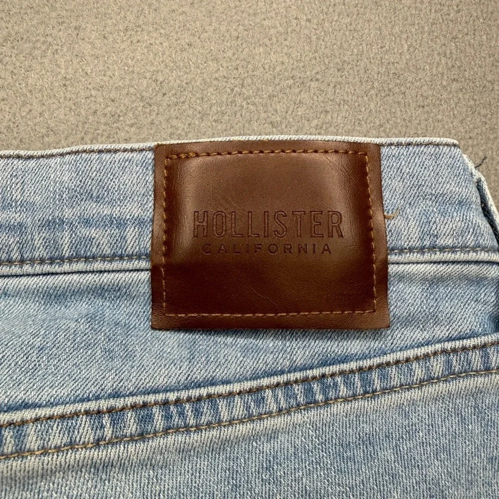 Hollister while all