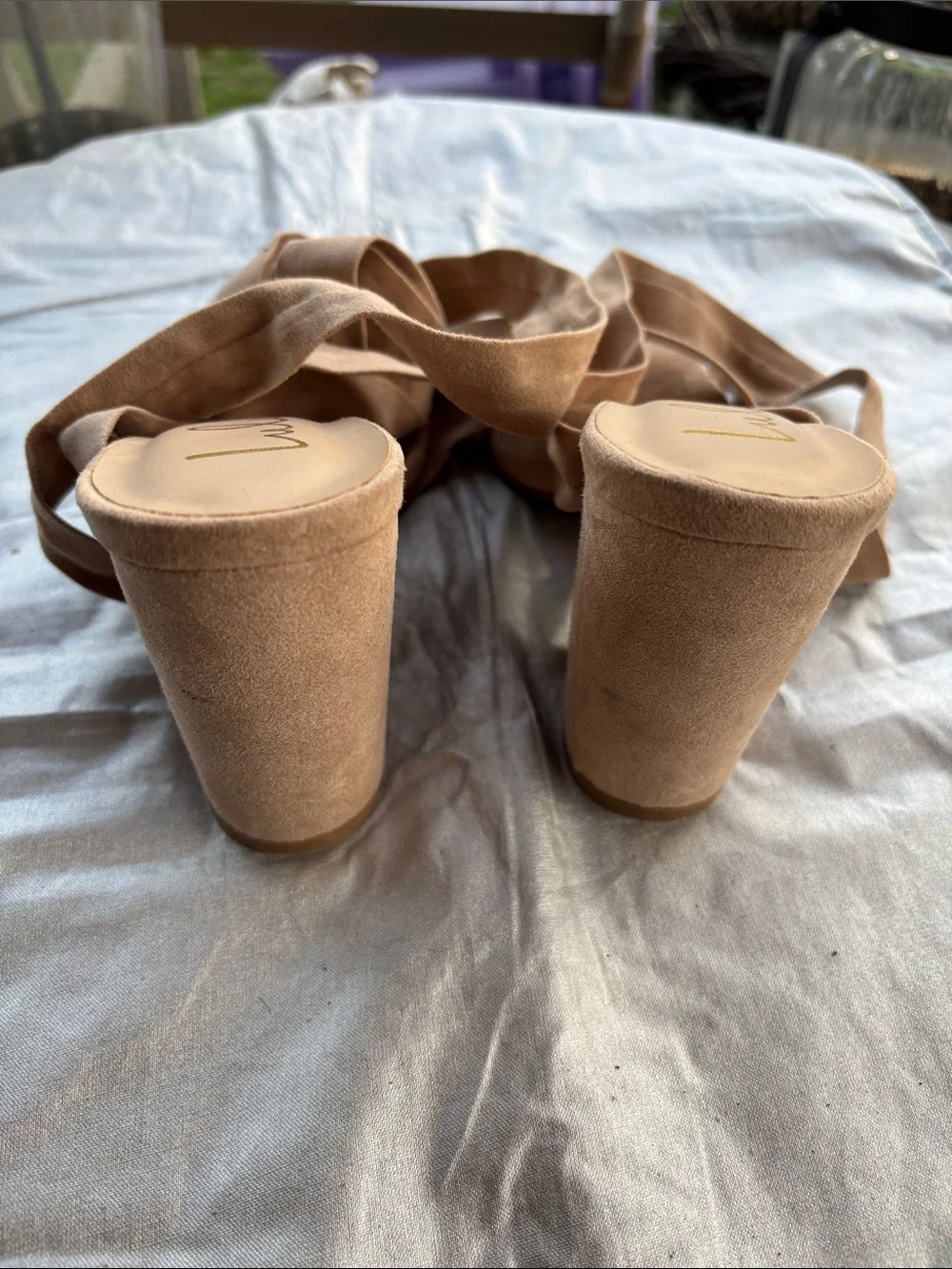 Lulus straps heel soft