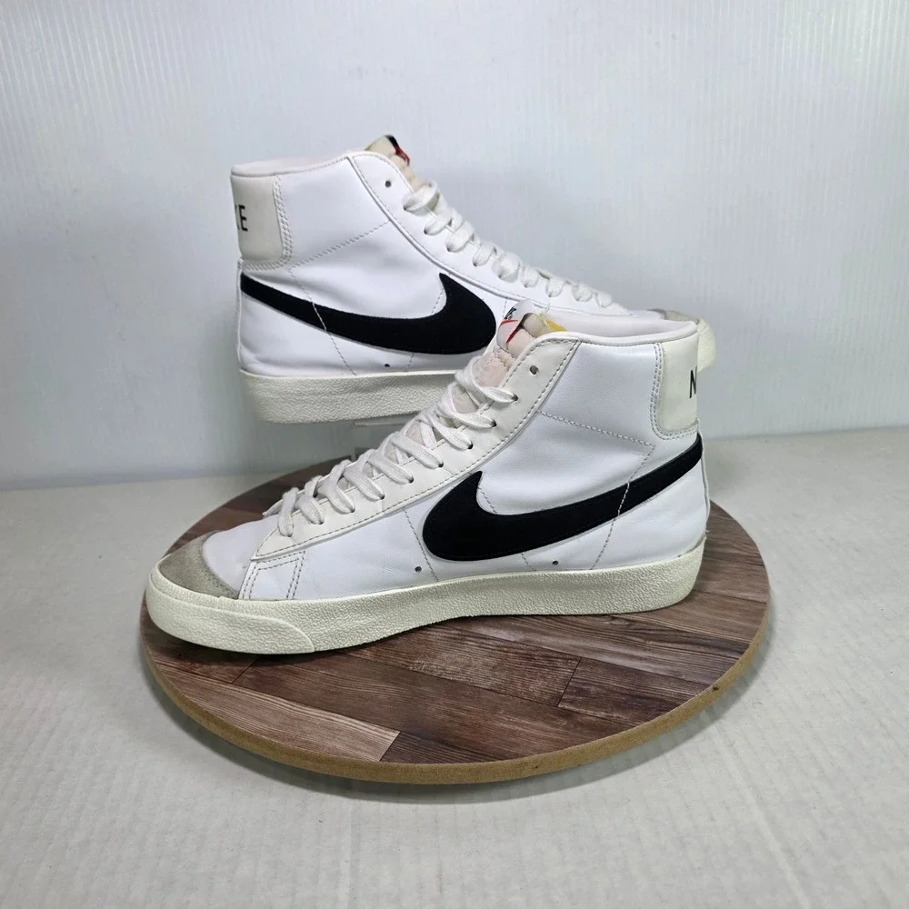 Nike Blazer Mid 77 Mens Size 9 White Black Leather High Top Sneakers BQ6806-100