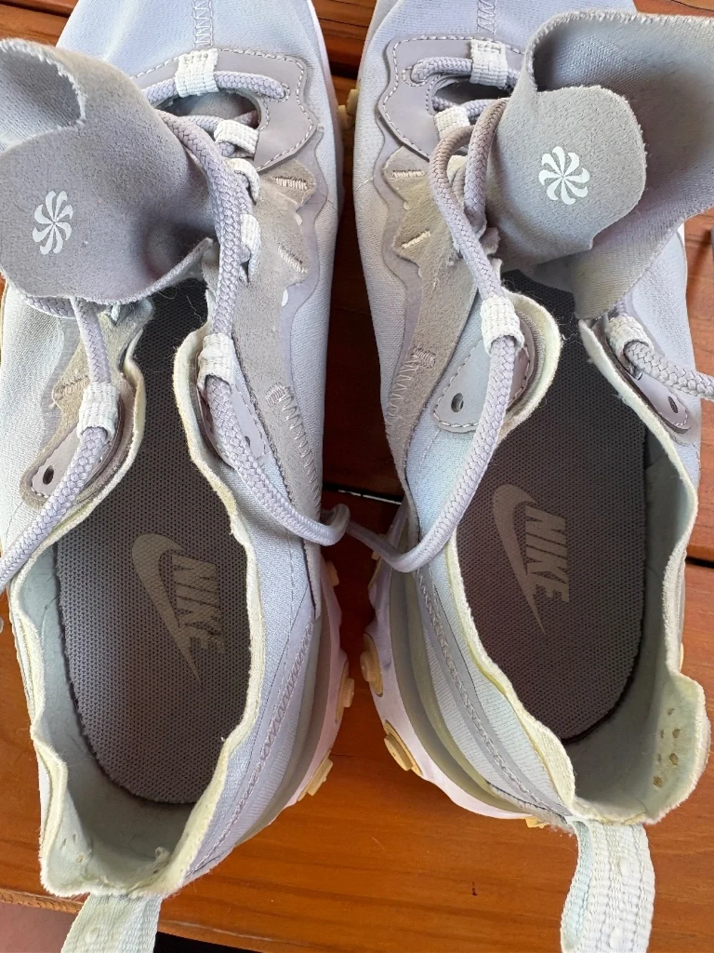 Nike good preowned