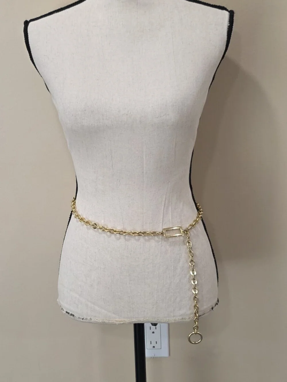 Vintage 37 gold