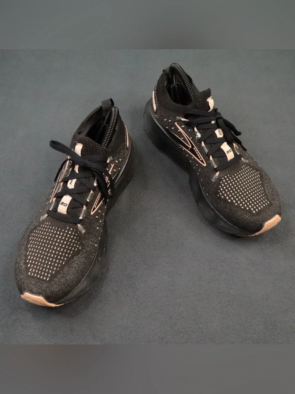Brooks stylish walks