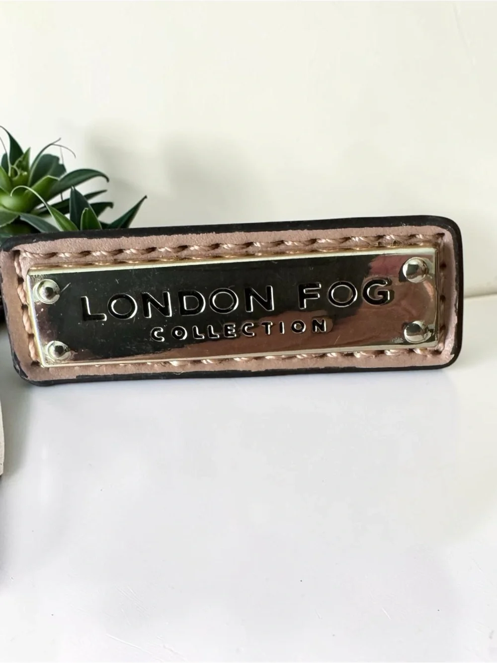 London Fog faux zipper tone