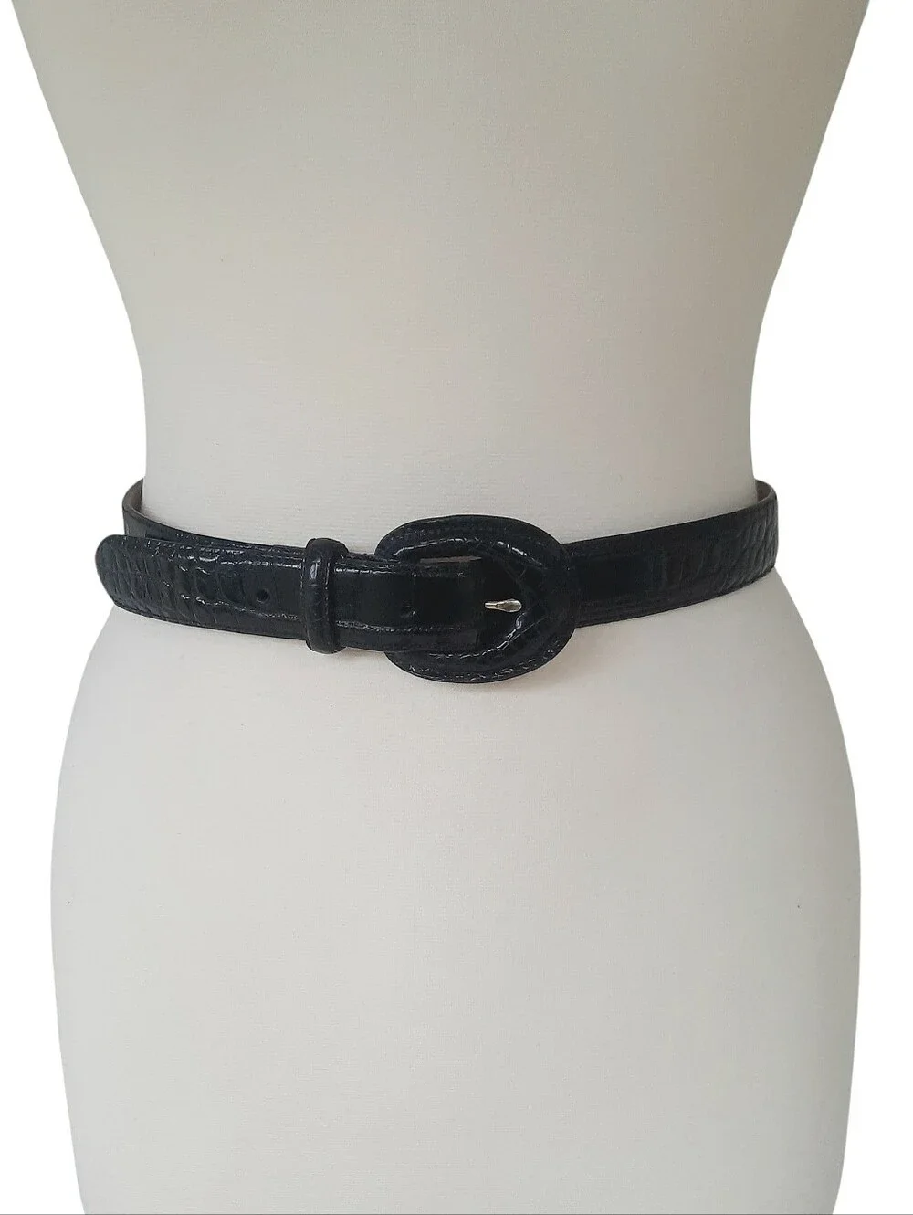 WCM X SAKS FIFTH AVENUE Black Genuine Alligator Belt w/Oval Covered Buckle Sz M