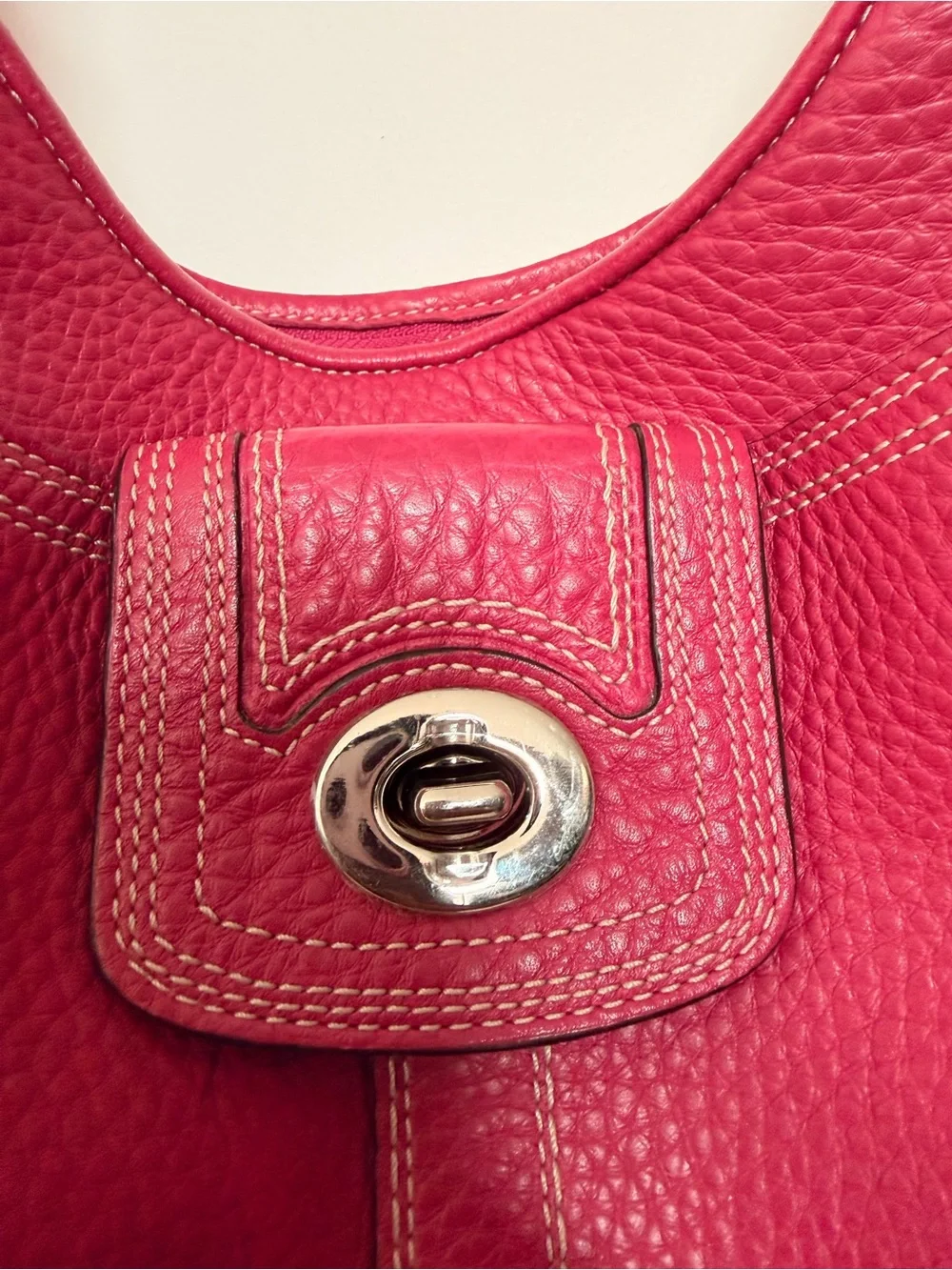 Coach carry suitable use