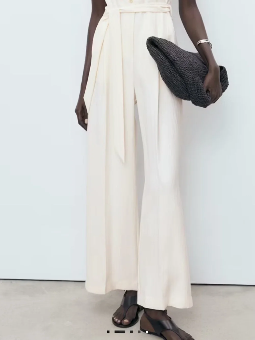 Mango front collection garment