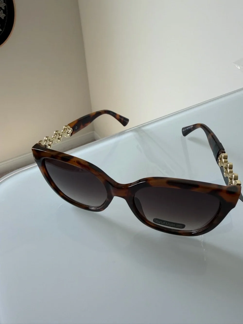 House of Harlow 1960 link temples luxe
