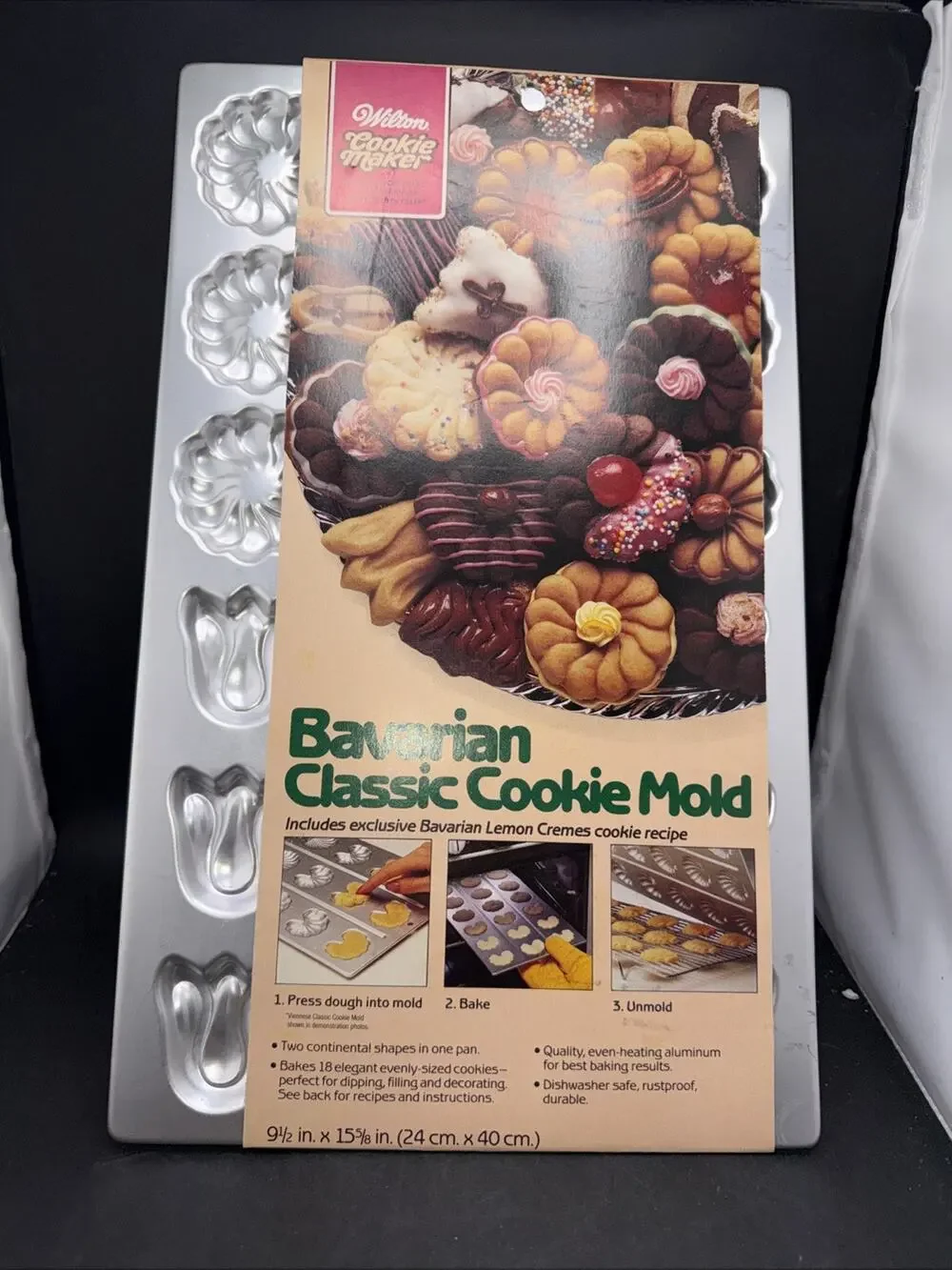 Vintage Wilton Bavarian Classic Cookie Mold Pan Cast Aluminum 18 Cookie Baker