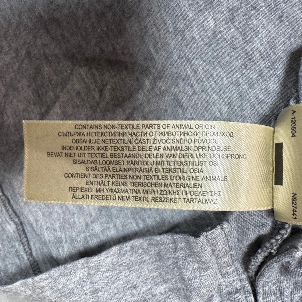 Burberry comfort minimalist