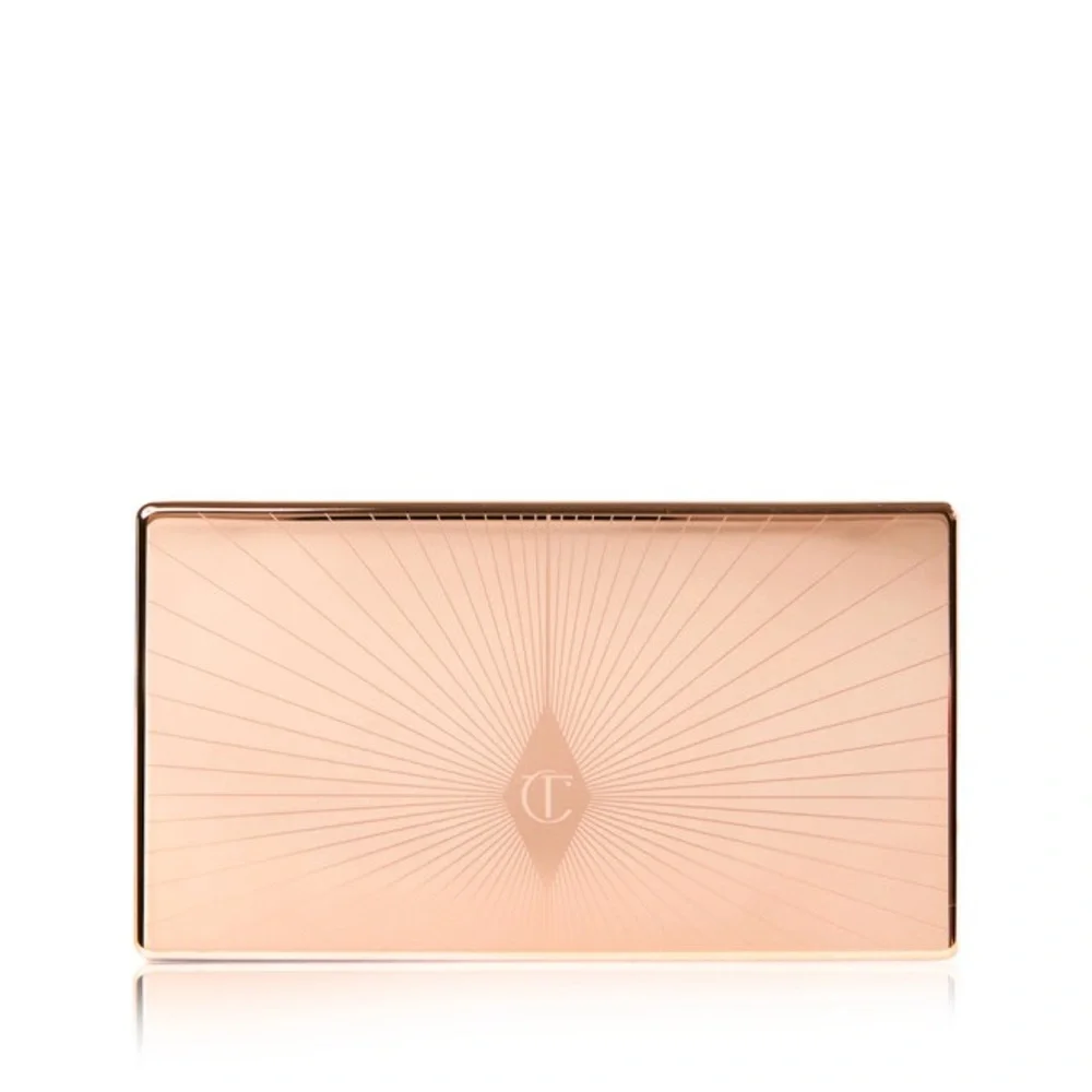 Charlotte Tilbury iconic award