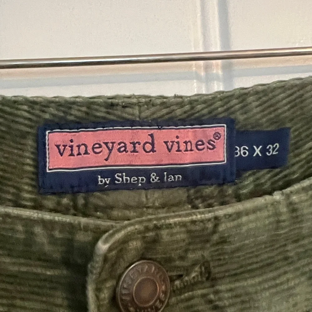 Vineyard Vines 36 32