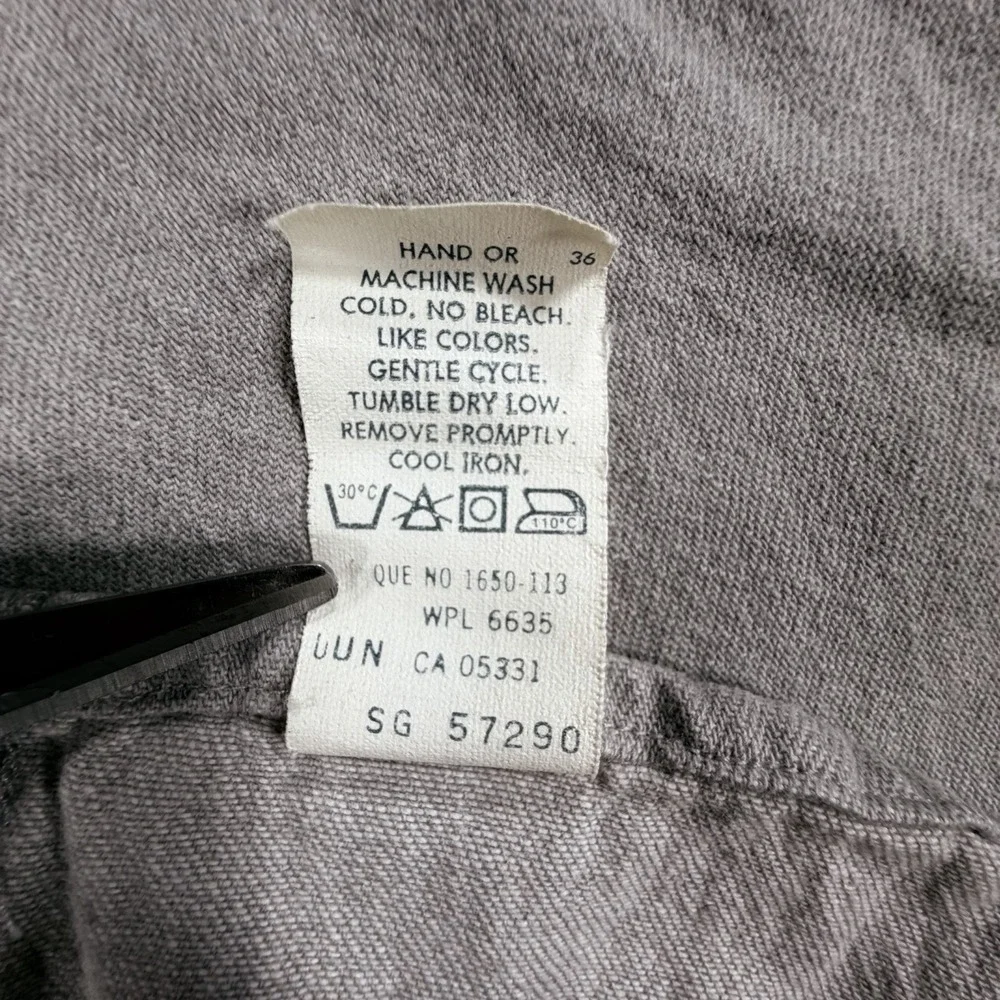 Woolrich button measurements