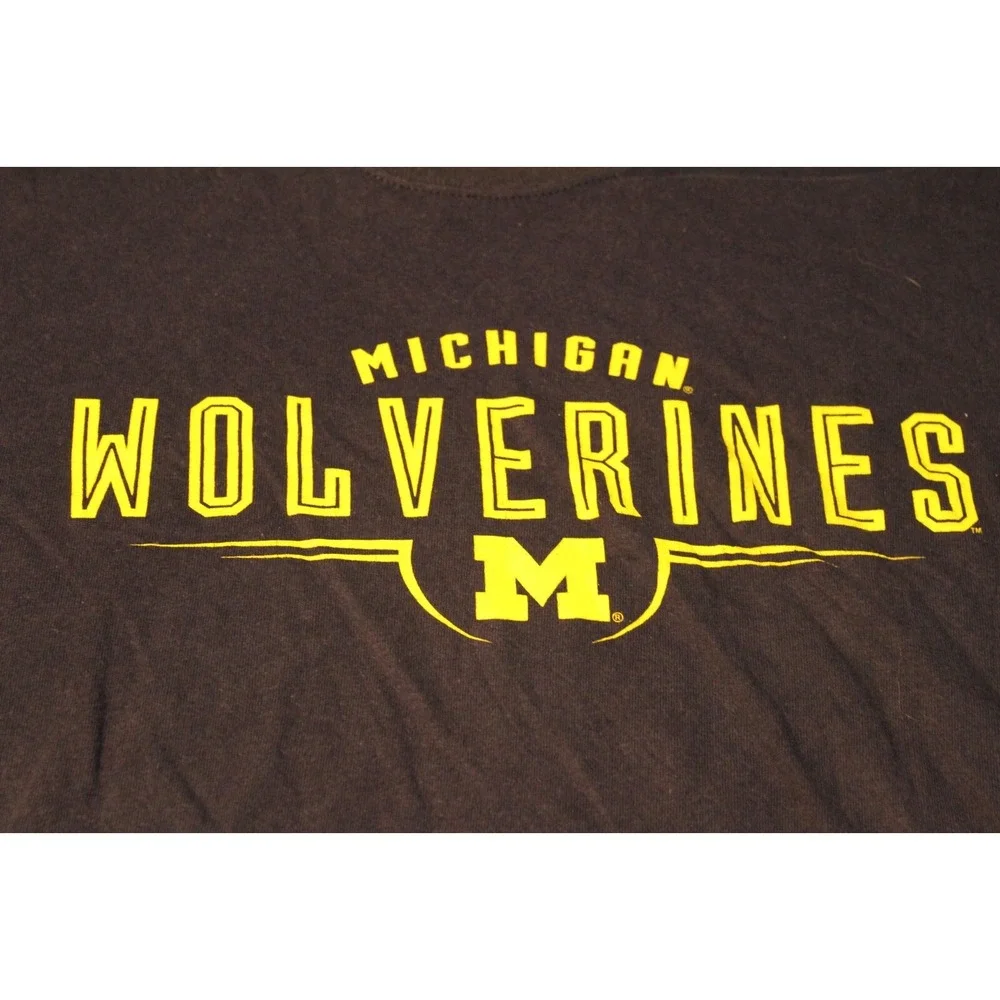 Michigan Wolverines T-Shirt Navy Blue‎ Size XL