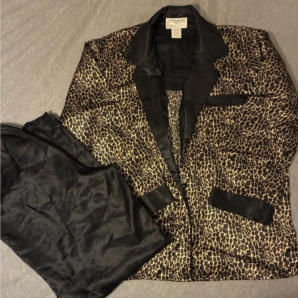 N/A details stylish