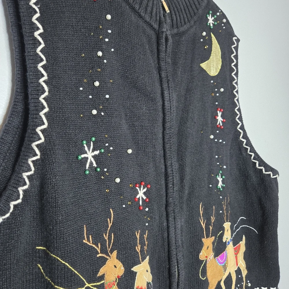 Designers Originals 27 embroidered joy