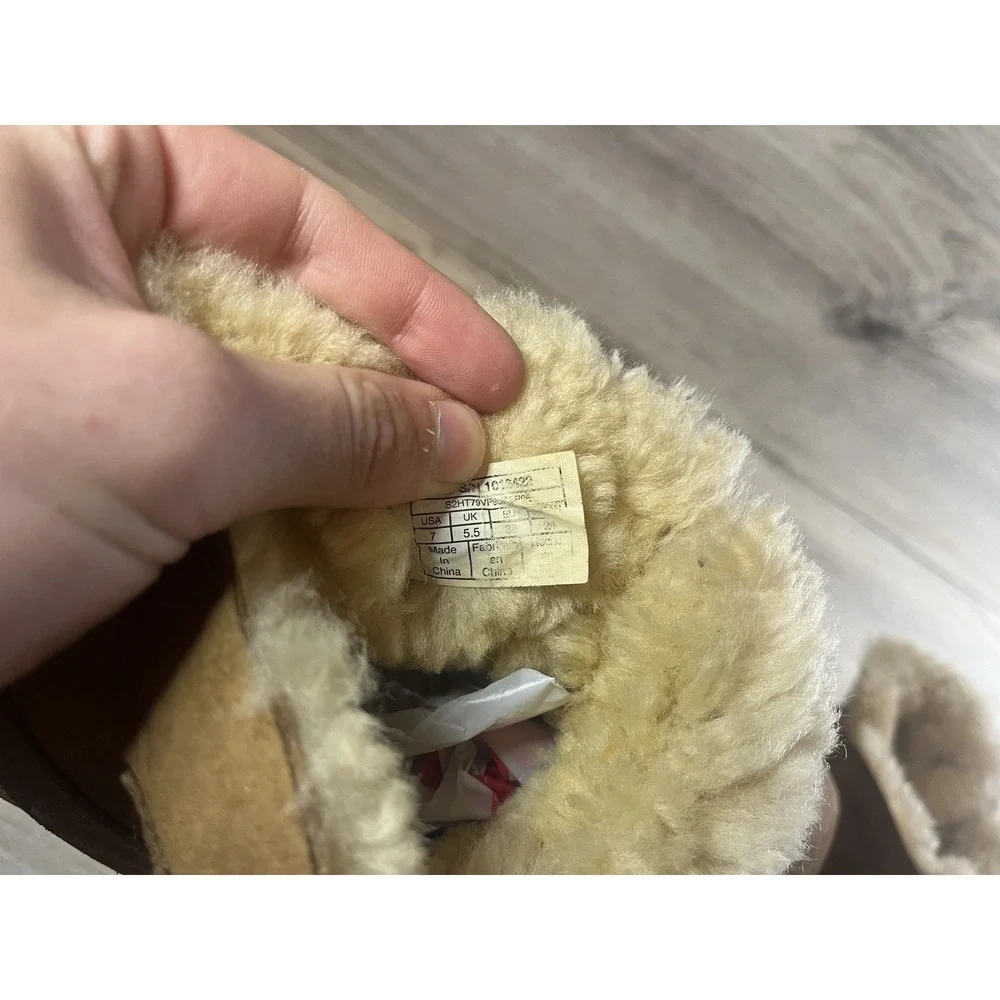 UGG women sheepskin