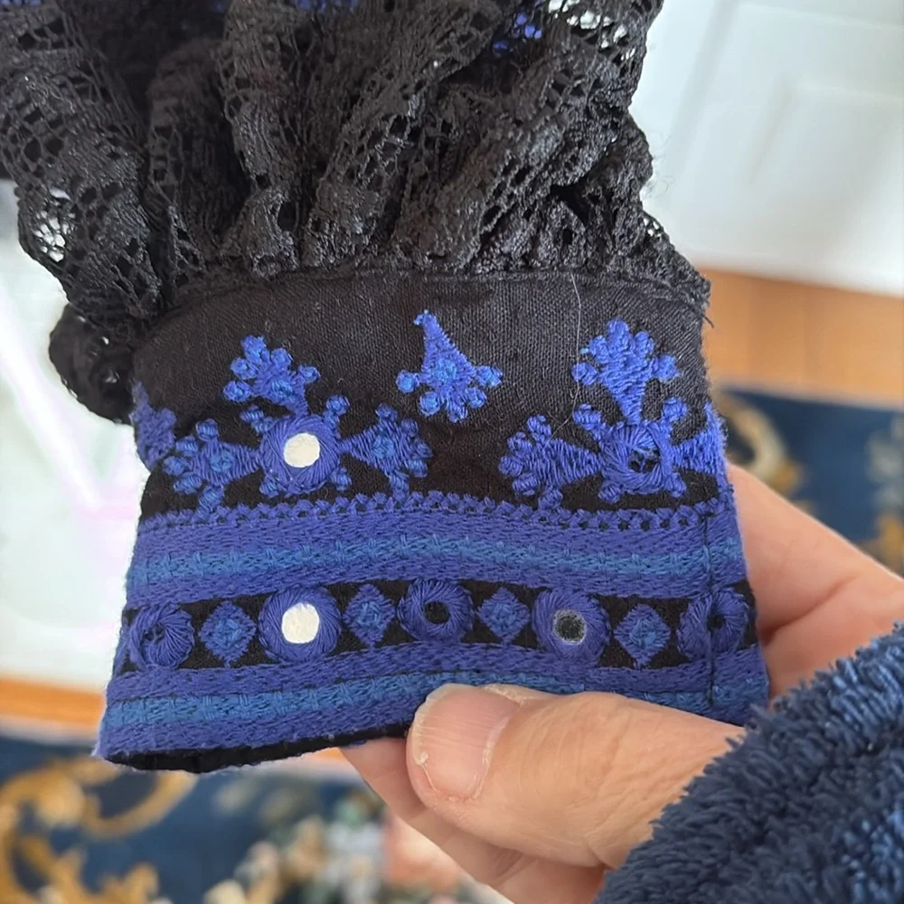 Free People gorgeous puff