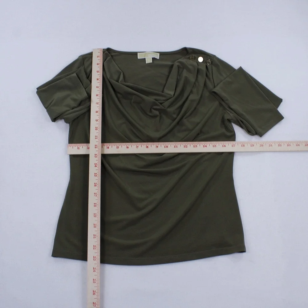 Michael Kors garment neck creates