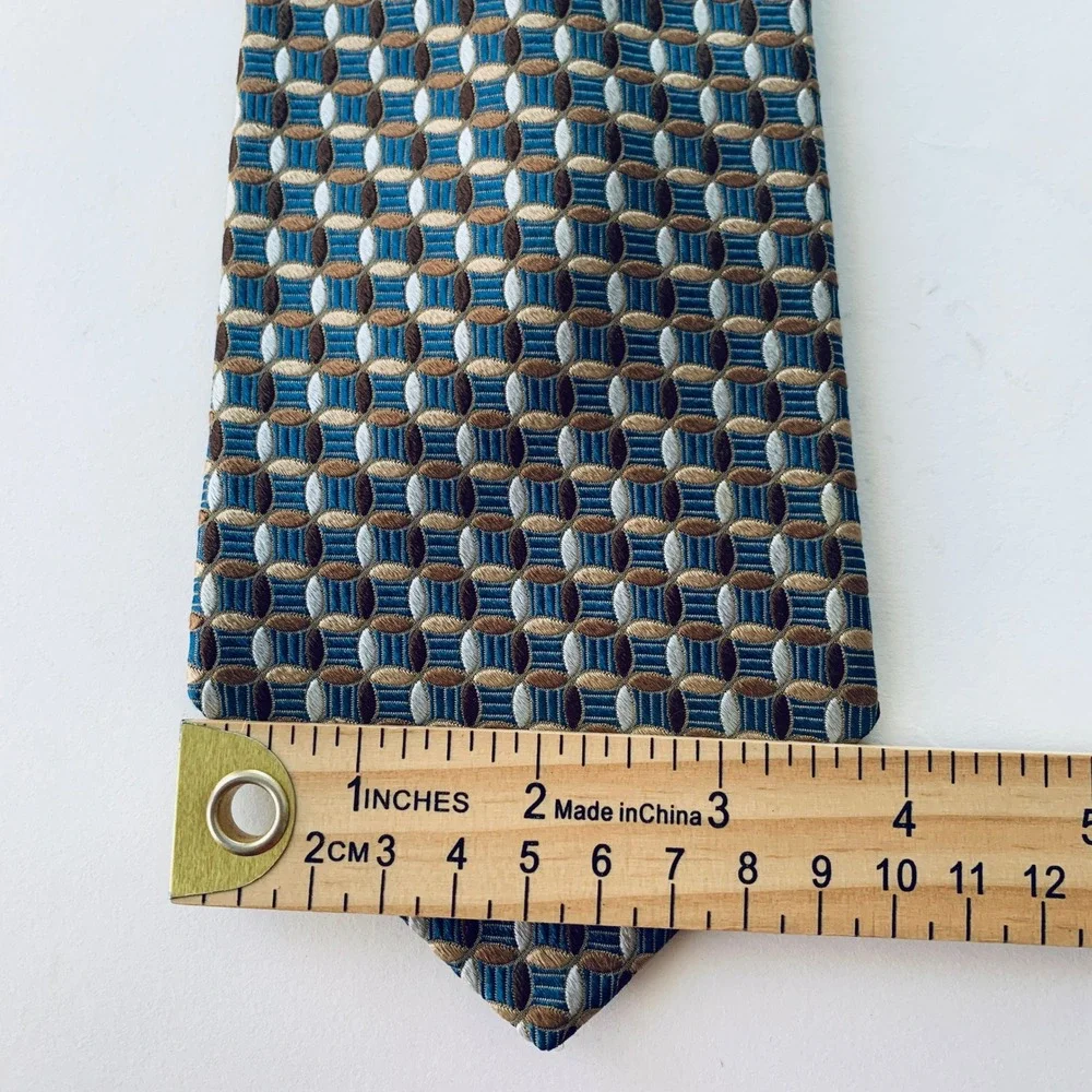 Bachrach measurements width