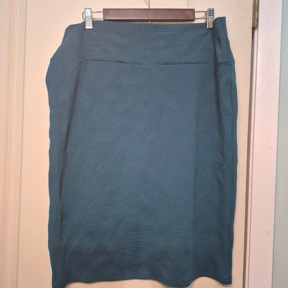 LuLaRoe cassie pencil
