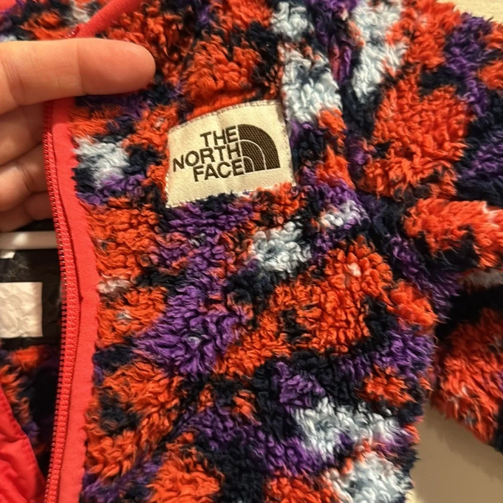 The North Face pink north