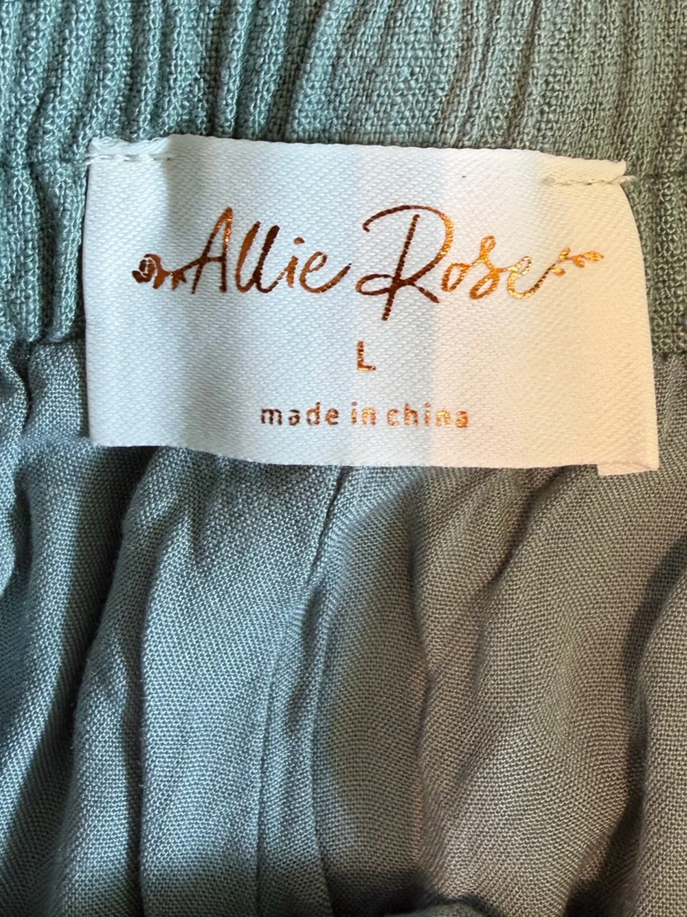 Alicia Rose day drawstring