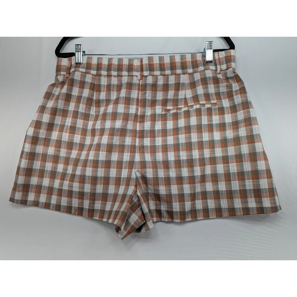 Nine West woven shorts
