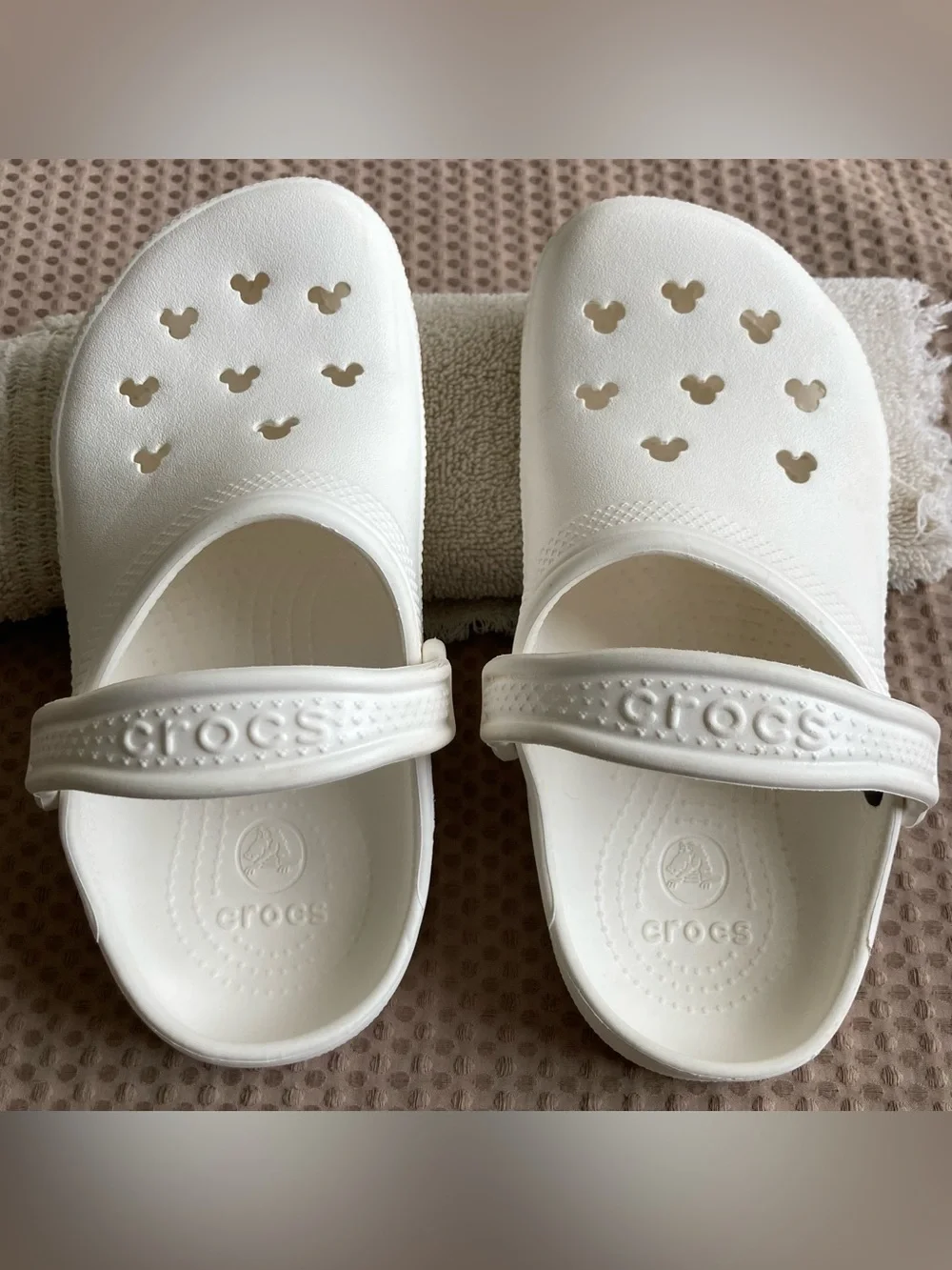 CROCS disney parks