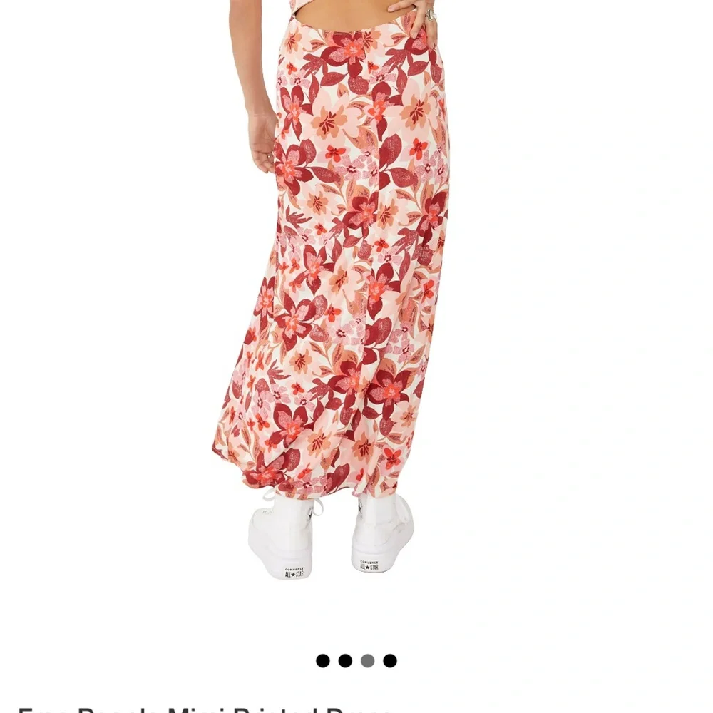 Free People reposhing this