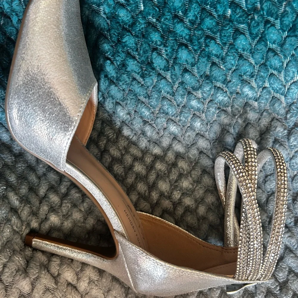Apt. 9 chic silver