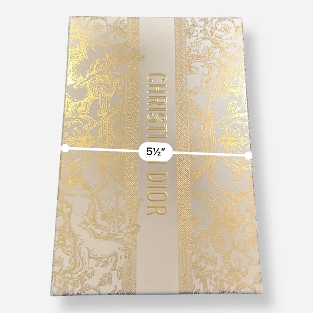 Dior will looking smoke