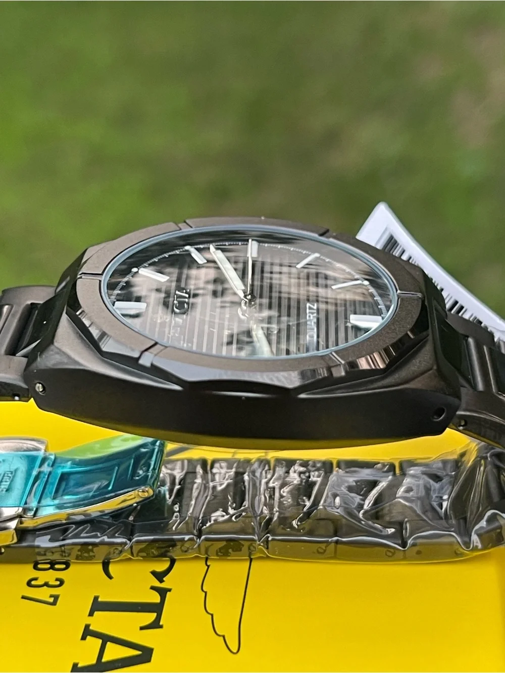 Invicta black movement by