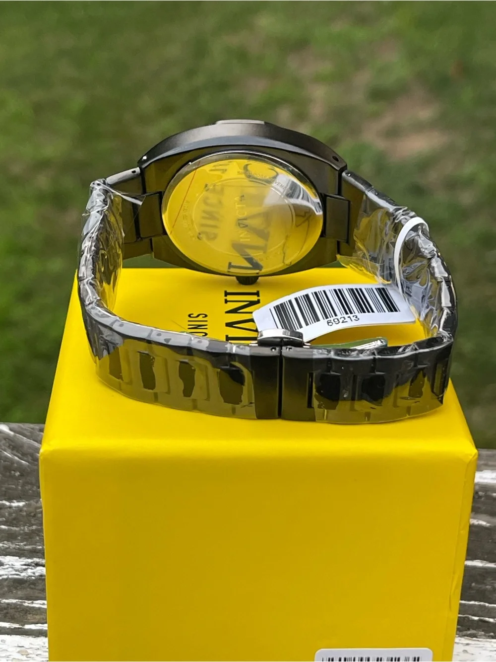 Invicta can sturdy dial