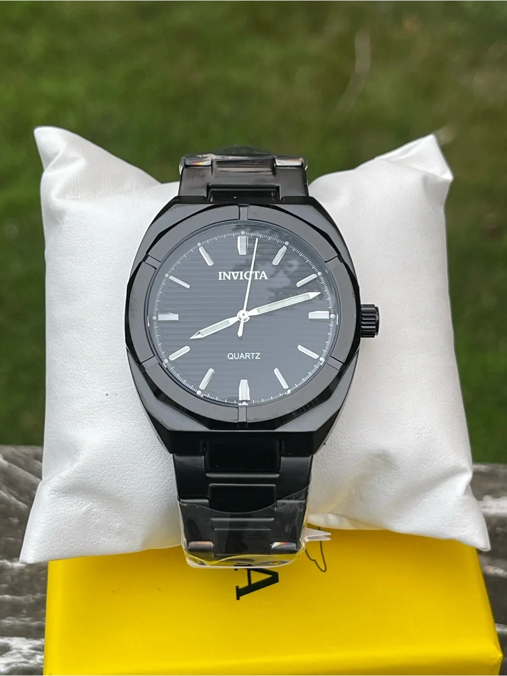Invicta resist dial water