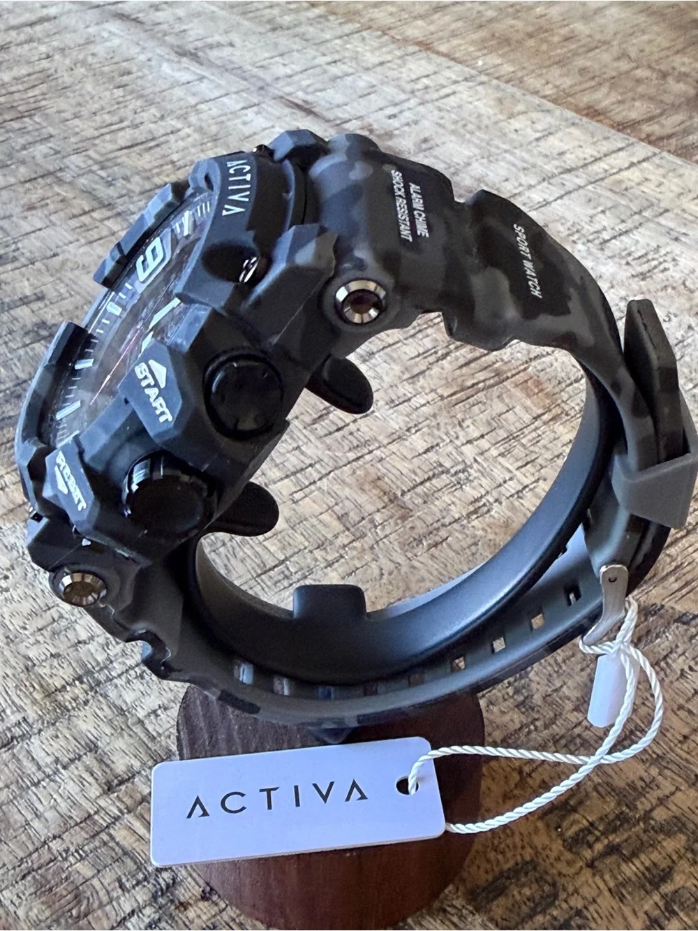 Invicta activa multi