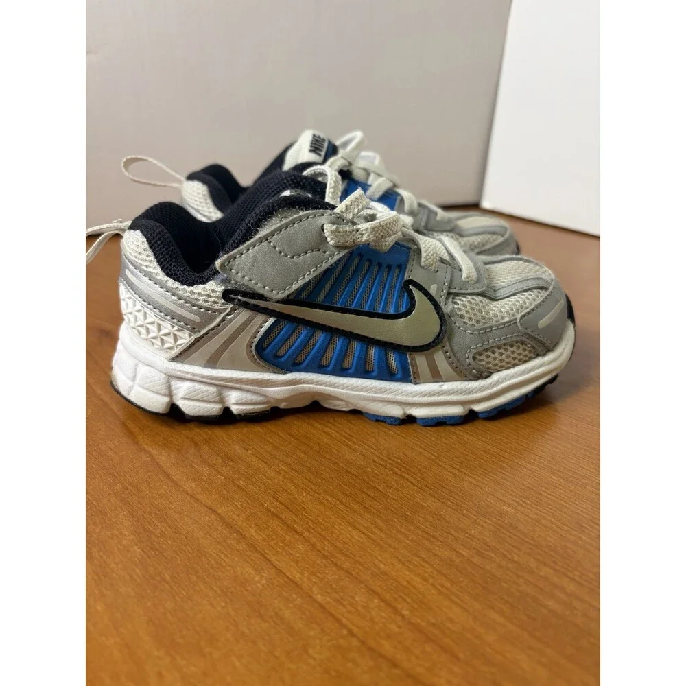 Nike Vomero 5 Toddler Athletic Shoes Size 8.5 US Blue/White/Silver