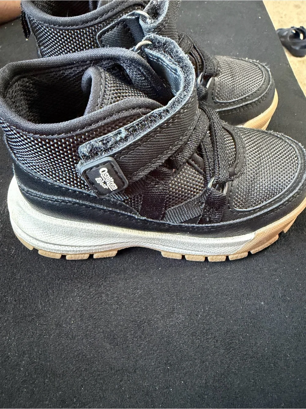OshKosh Bgosh classic black