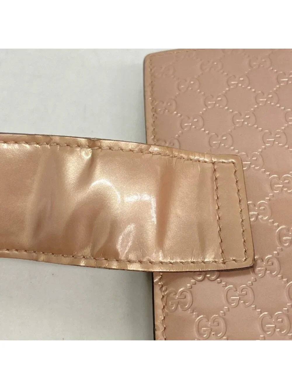 Gucci gold gender
