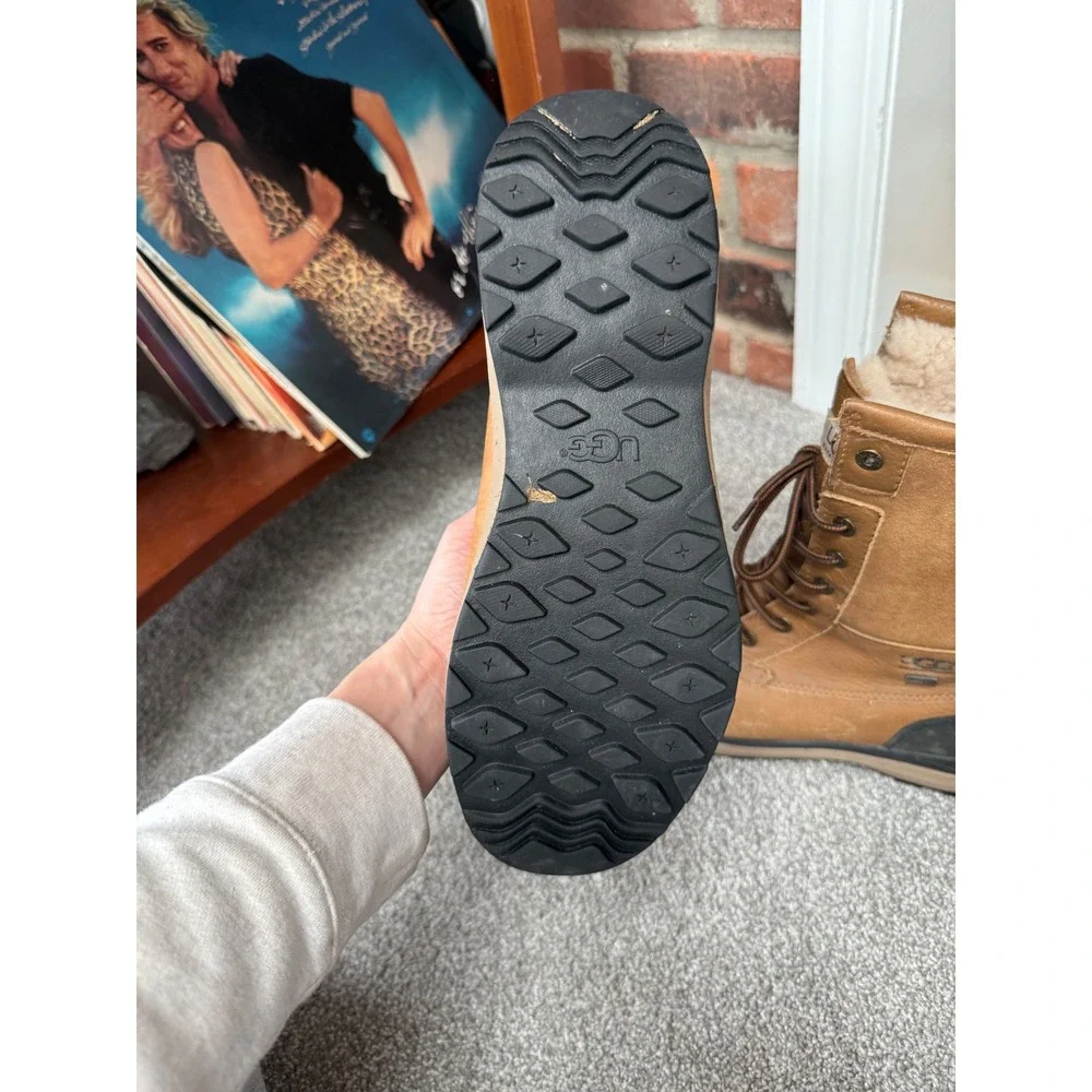 UGG australia adirondack