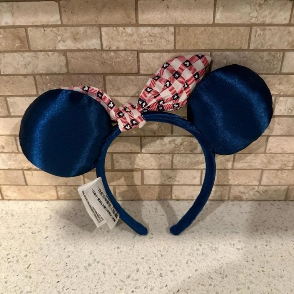 Disney parks mickey