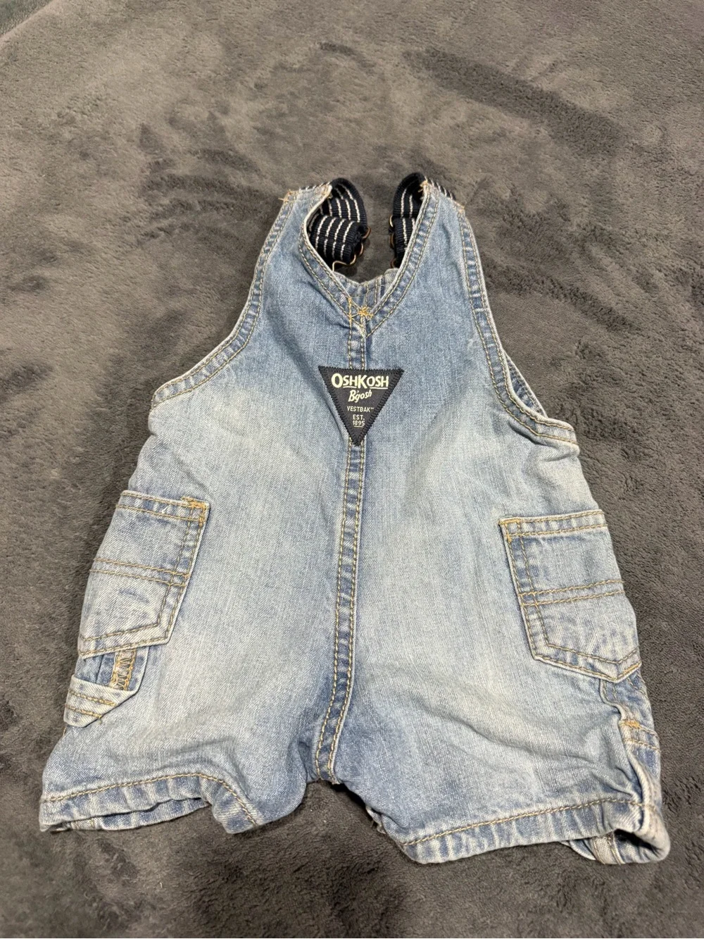 OshKosh Bgosh 3month cute