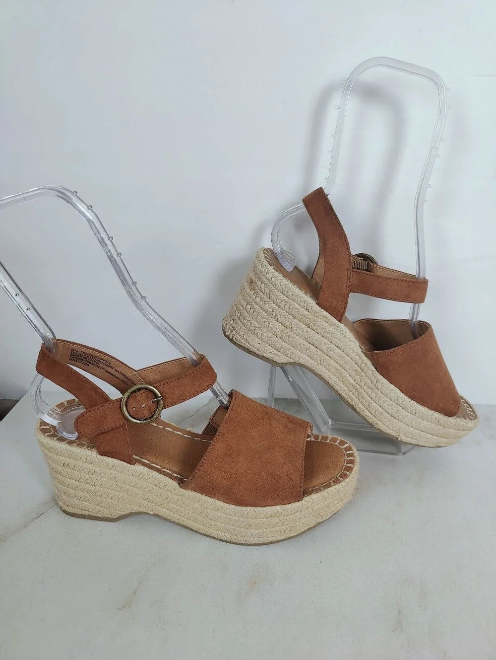 Universal Thread pre owned