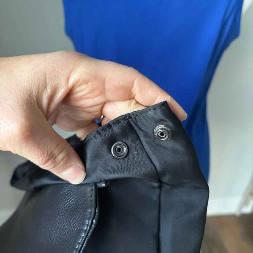 Botkier 11 pebble