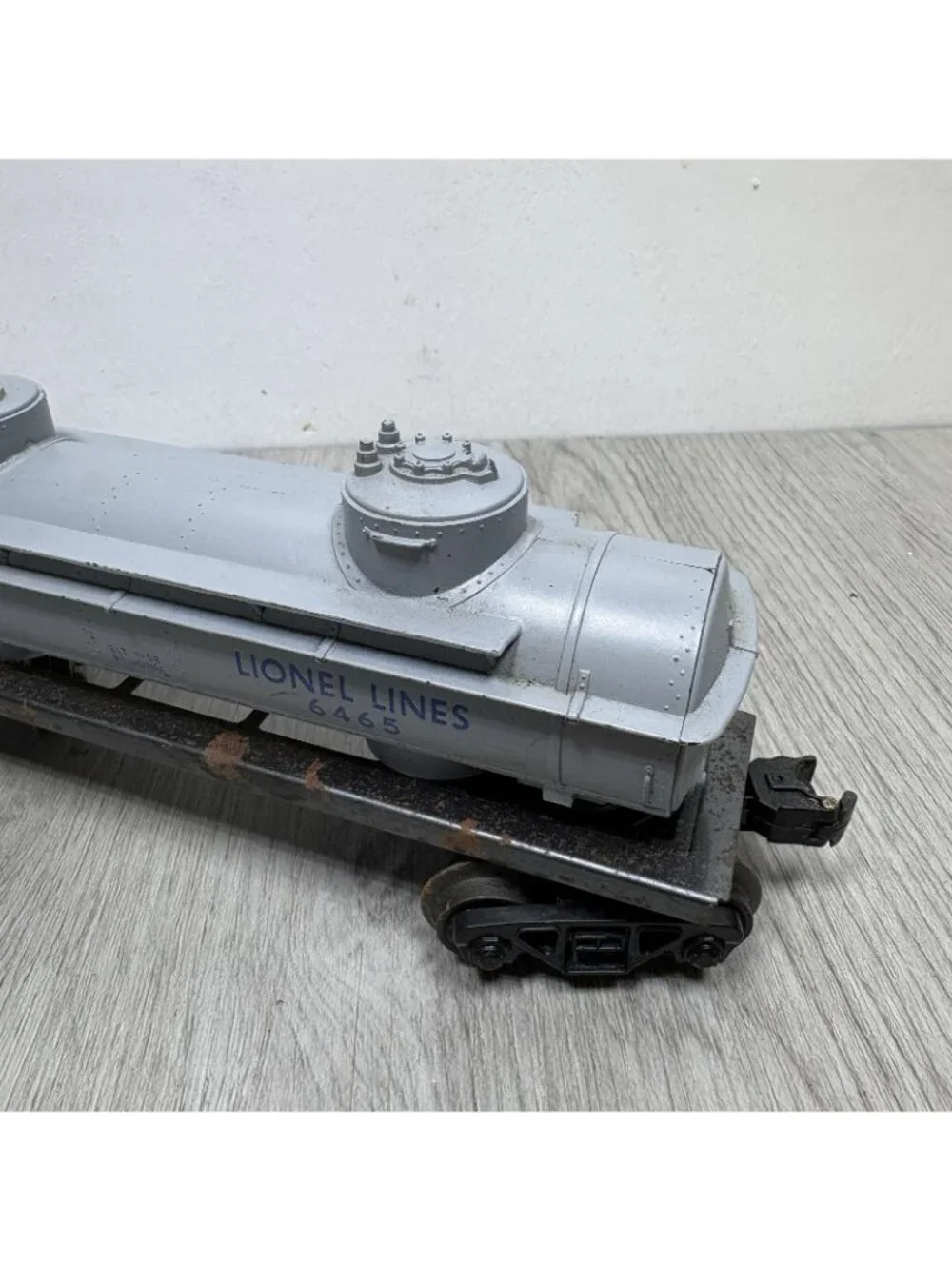 Lionel item description
