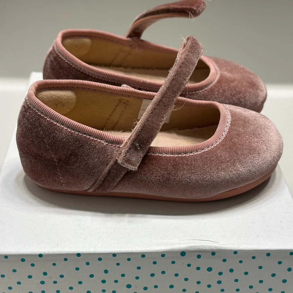 Ten Little comfortable well