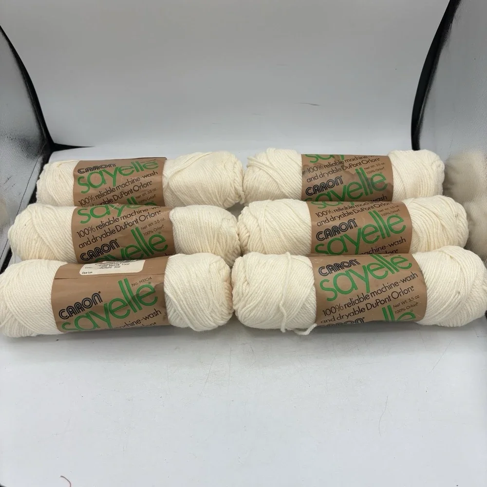 Vintage Caron Yarn Sayelle 4 ply 3.5 oz‎ Orlon Acrylic Off White H3104 Lot of 6