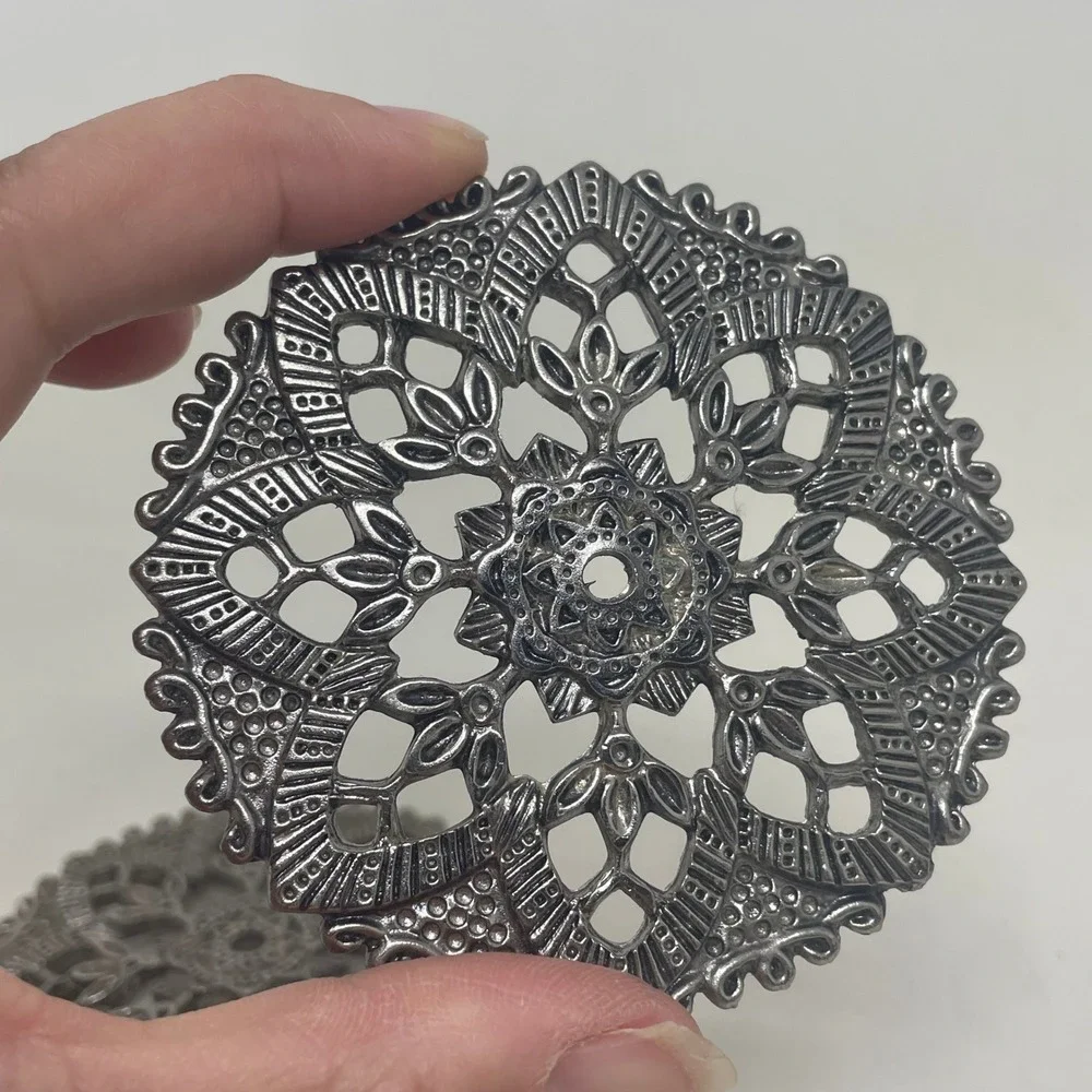 N/A pair ornate